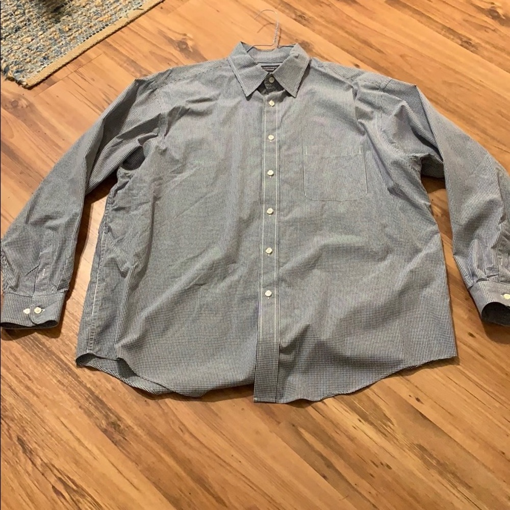 Great condition Roundtree & Yorke button up